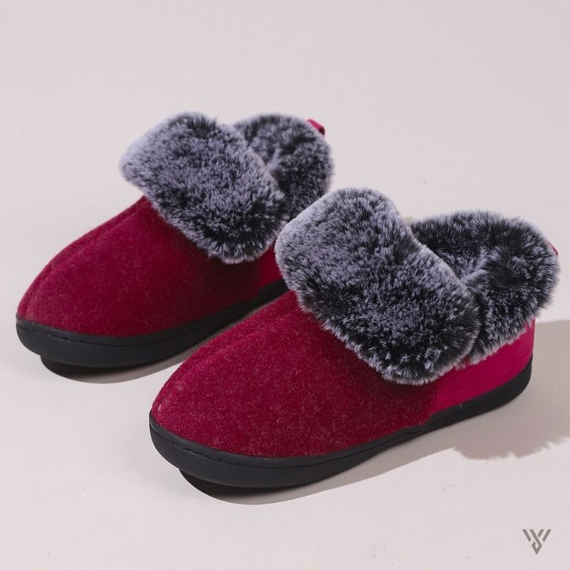 Fleece Winter Slippers - Fur Collar Ankle Booties - Vayome - Wine Red - Pair