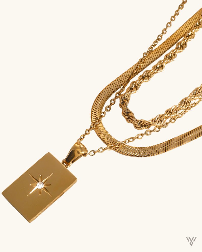 Titan Blend Chain - Layered Necklace - Vayome - Gold - Diagonal Shot