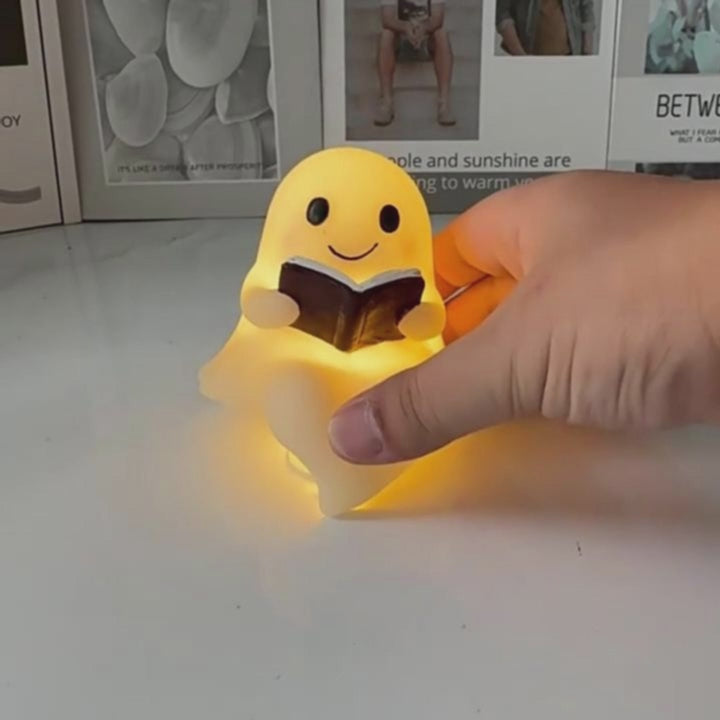 The Cozy Haunt Halloween Bundle: Ghost Lamp & 3 Pumpkins Set